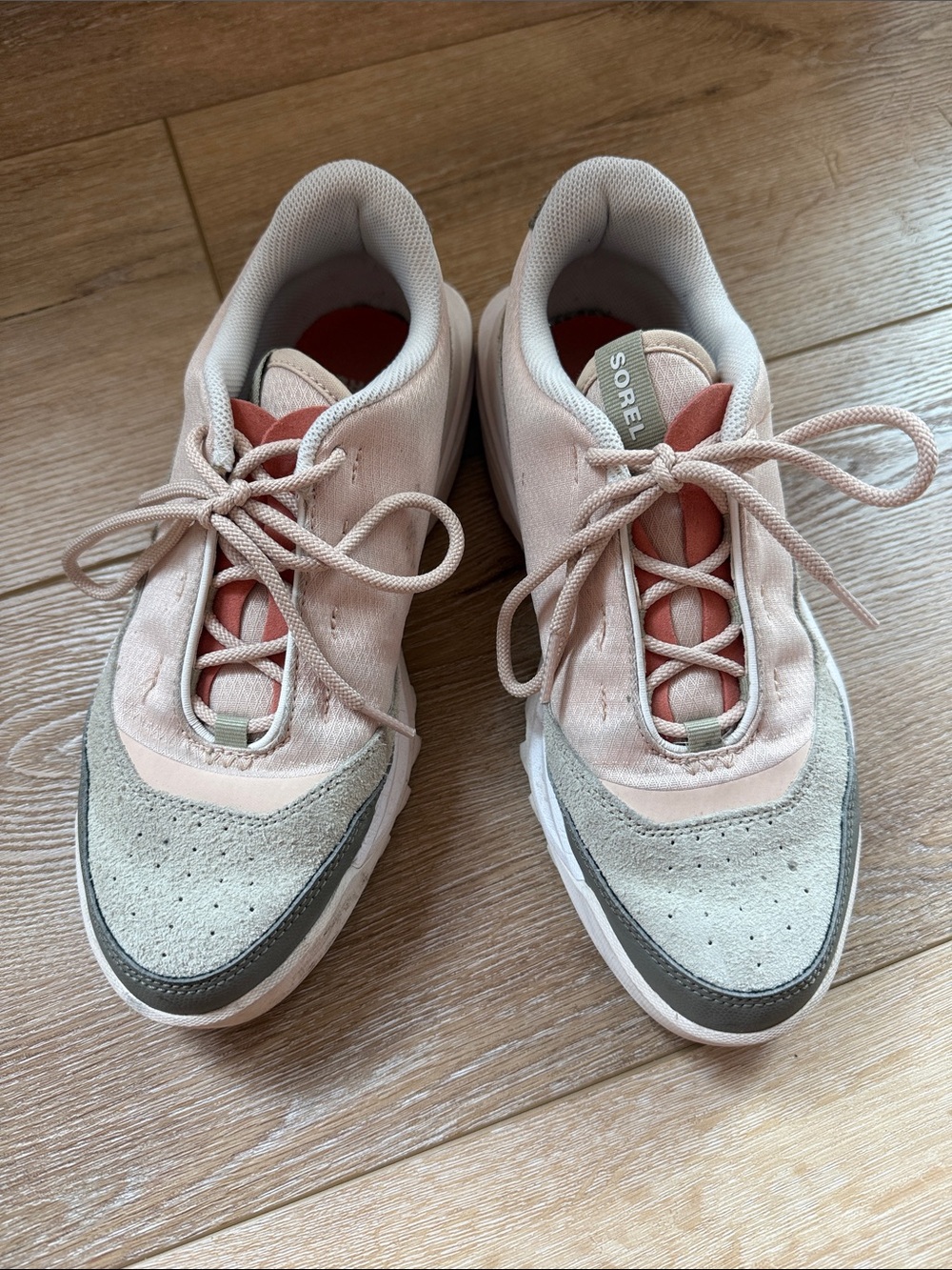 Sorel Ona 718 Lows Women's Pink and Gray Lace-Up Low-Top Sneakers Leather W9